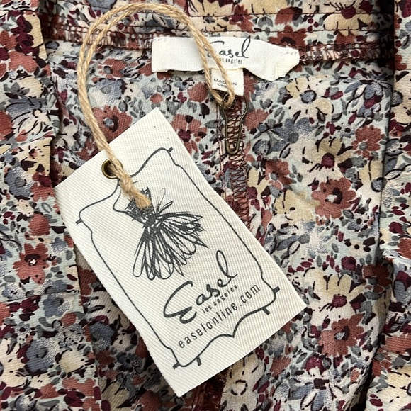 Sold NWT Easel Juniors Large Flare Pants Floral Print Pleats Lightweight Fabric - Picture 4 of 8